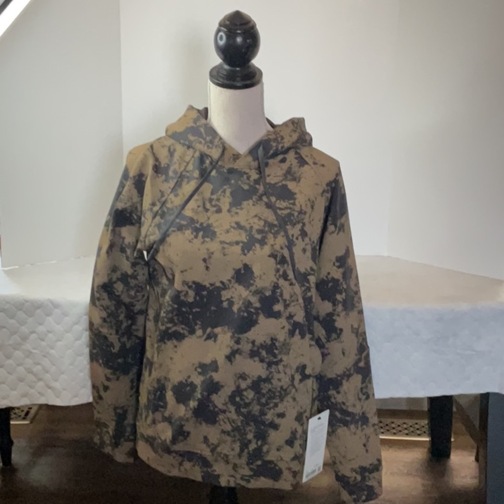 Lululemon Camouflage Hooded Jacket